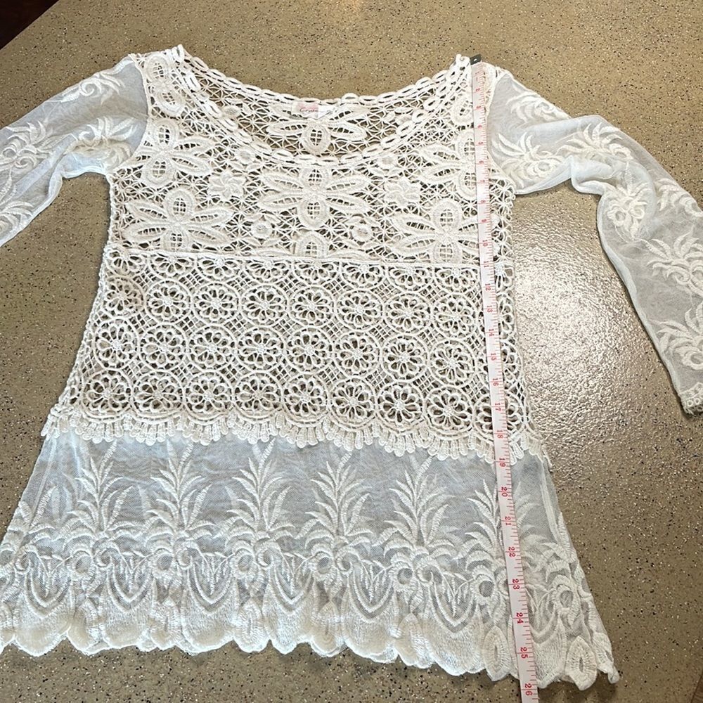 Boho Embroidered Lace & Mesh 3/4 Sleeve Top - Picture 12 of 14